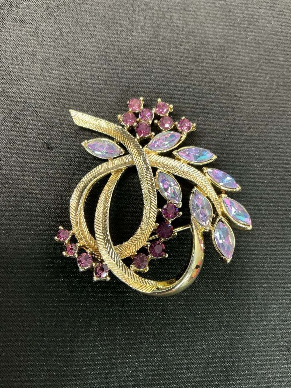 Vintage Alfred Philippe Lavender Borealis Amethyst Rhinestone Flower Brooch